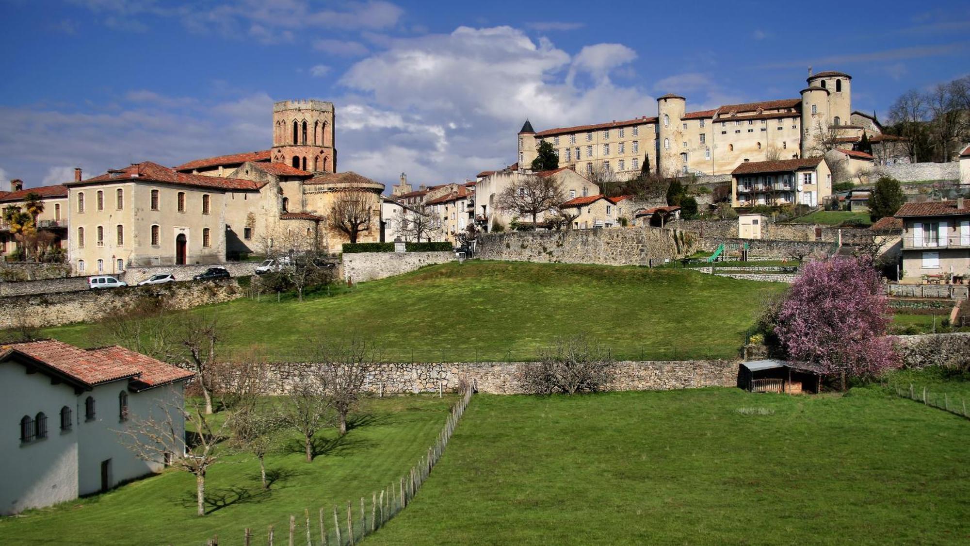 Terres De France - Domaine Du Palais Aparthotel Saint-Lizier Kültér fotó